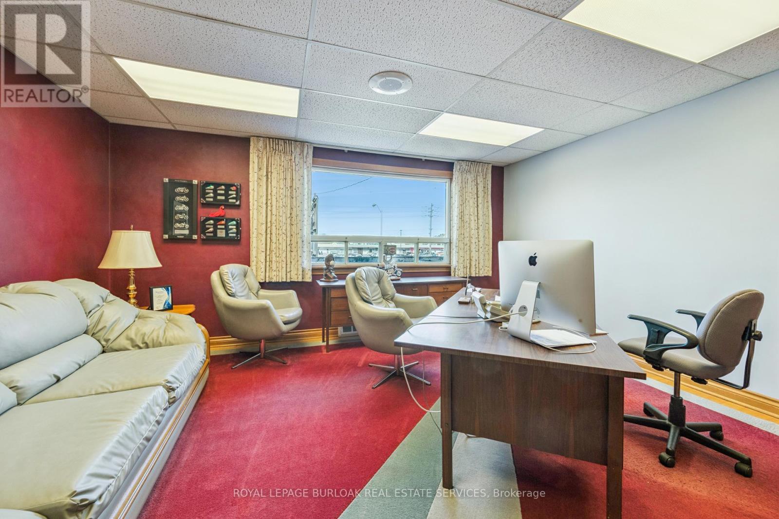 2671 Eglinton Avenue E, Toronto, ON