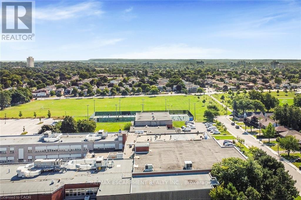 33 Alderney Avenue, Hamilton, ON