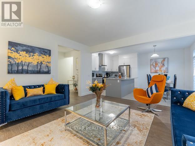 36 Shawbridge Court, Hamilton, ON - Indoor Photo Showing Living Room