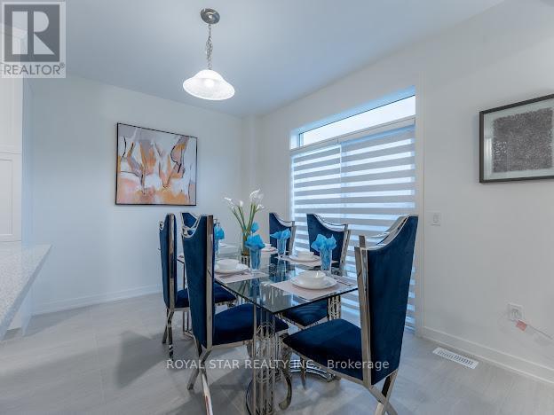 36 Shawbridge Court, Hamilton, ON - Indoor Photo Showing Dining Room