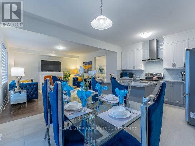 36 Shawbridge Court, Hamilton, ON - Indoor Photo Showing Dining Room