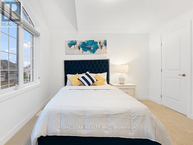 36 Shawbridge Court, Hamilton, ON - Indoor Photo Showing Bedroom