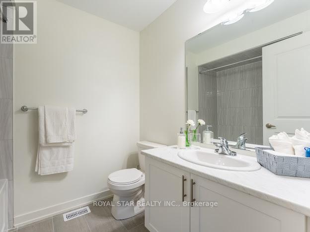36 Shawbridge Court, Hamilton, ON - Indoor Photo Showing Bathroom