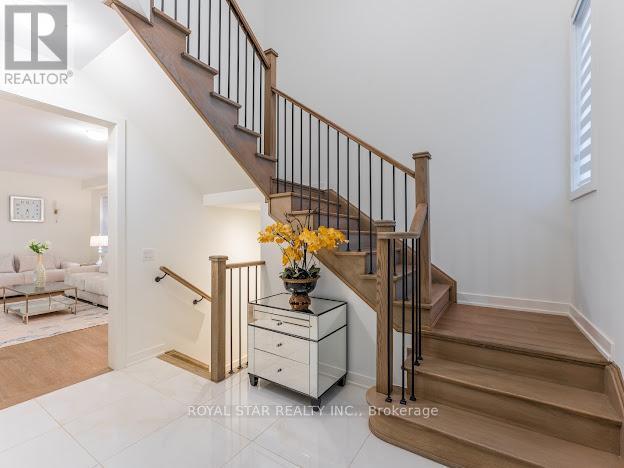 36 Shawbridge Court, Hamilton, ON - Indoor Photo Showing Other Room