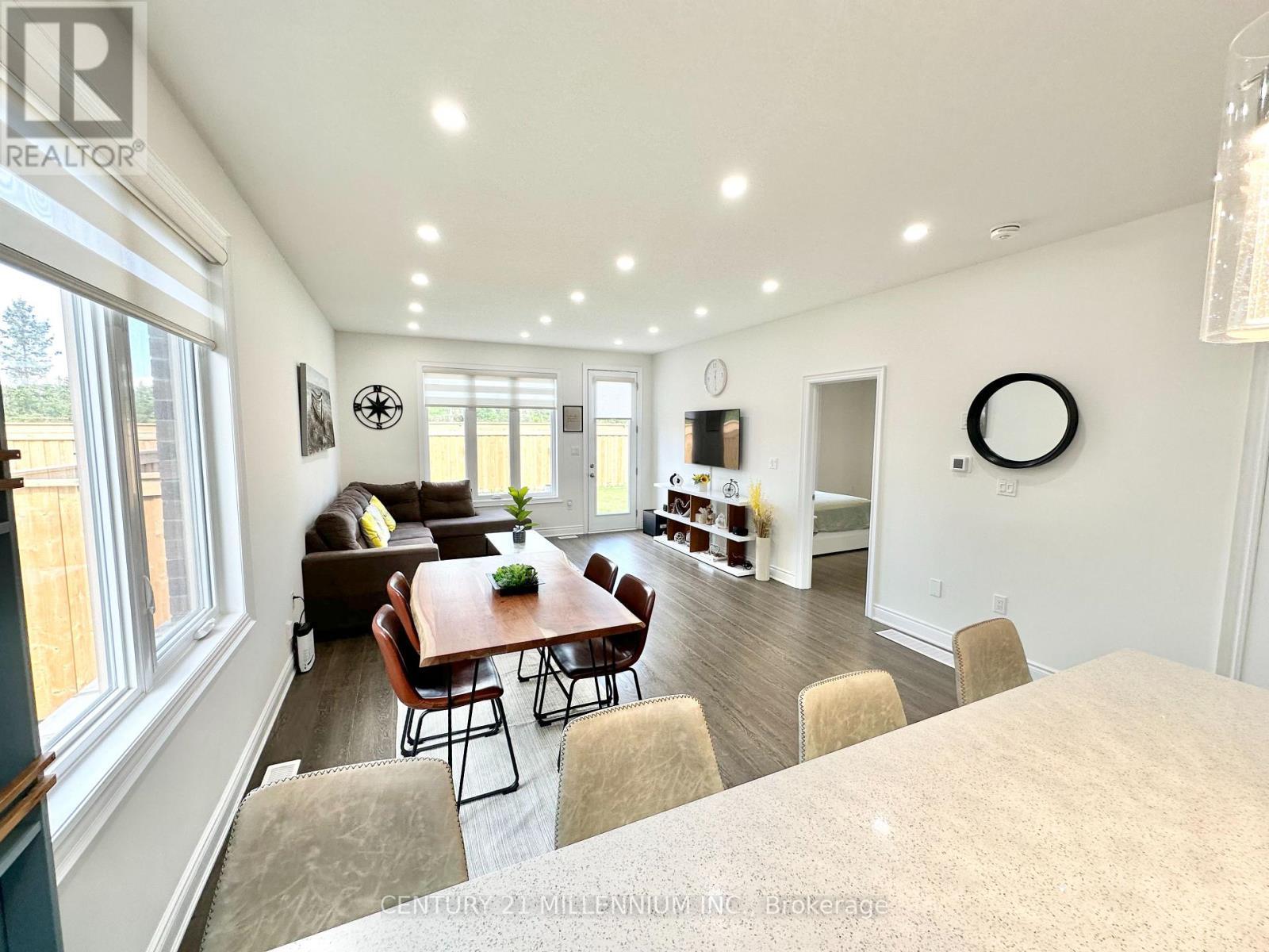 50 Seaton Crescent, Tillsonburg, ON - Indoor