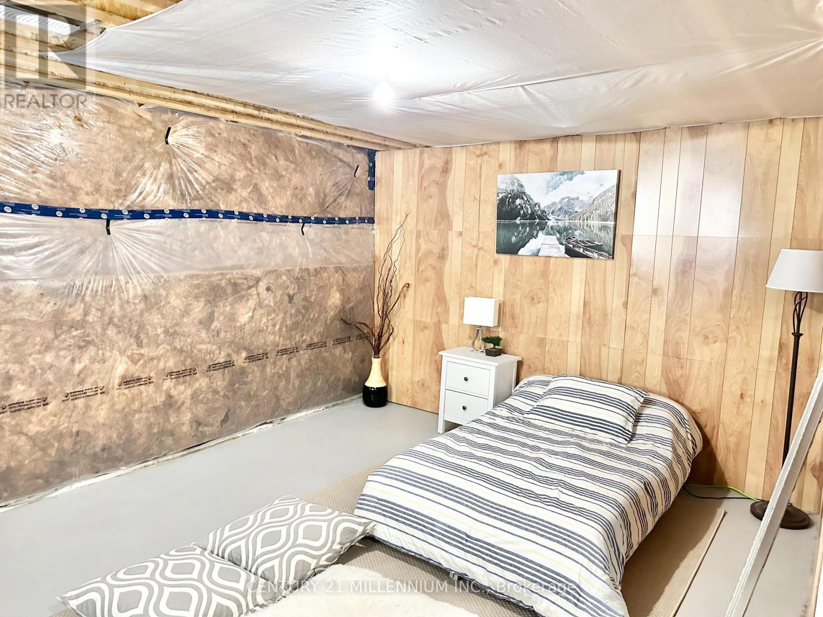 50 Seaton Crescent, Tillsonburg, ON - Indoor Photo Showing Other Room