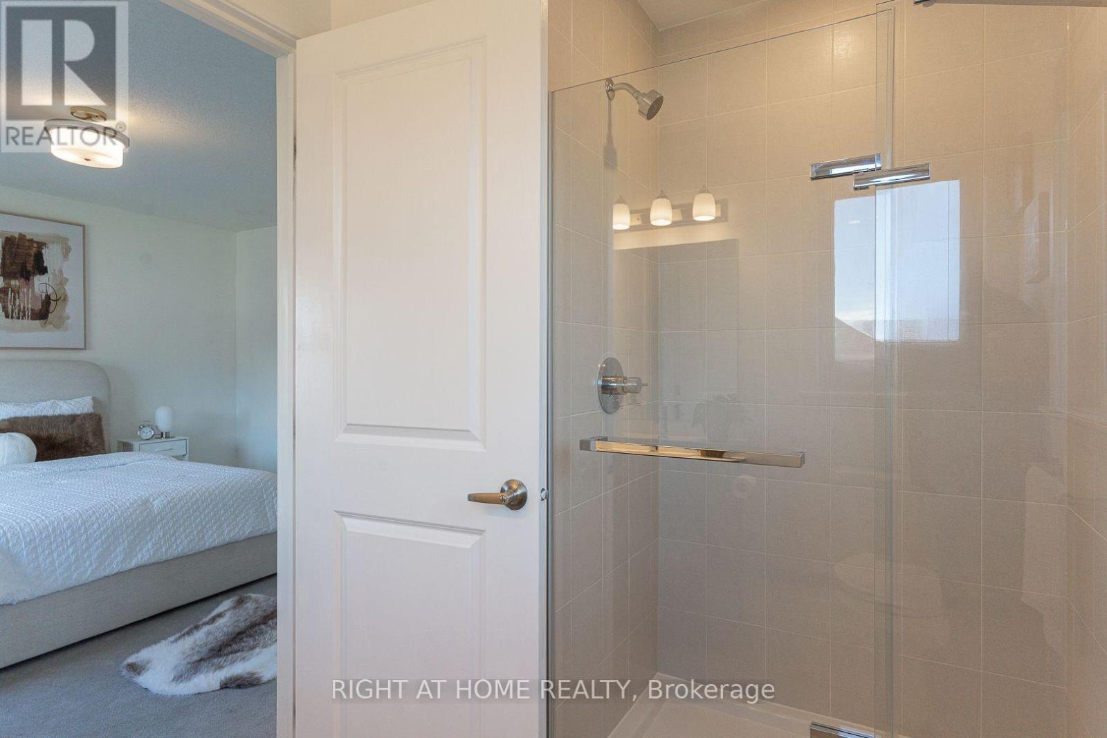 16 Nettle Crescent, Ottawa, ON - Indoor Photo Showing Bathroom