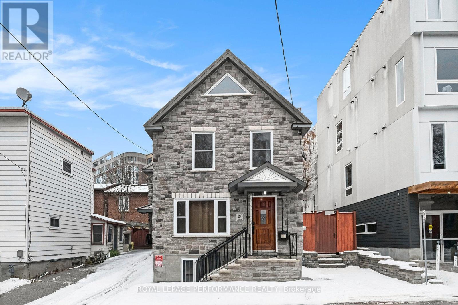 20 Perkins Street, Ottawa, ON - Outdoor