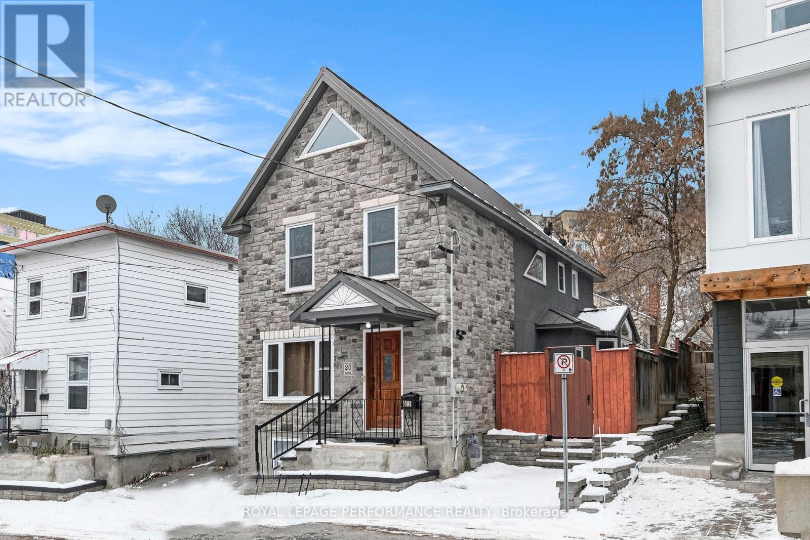 20 Perkins Street, Ottawa, ON - Outdoor