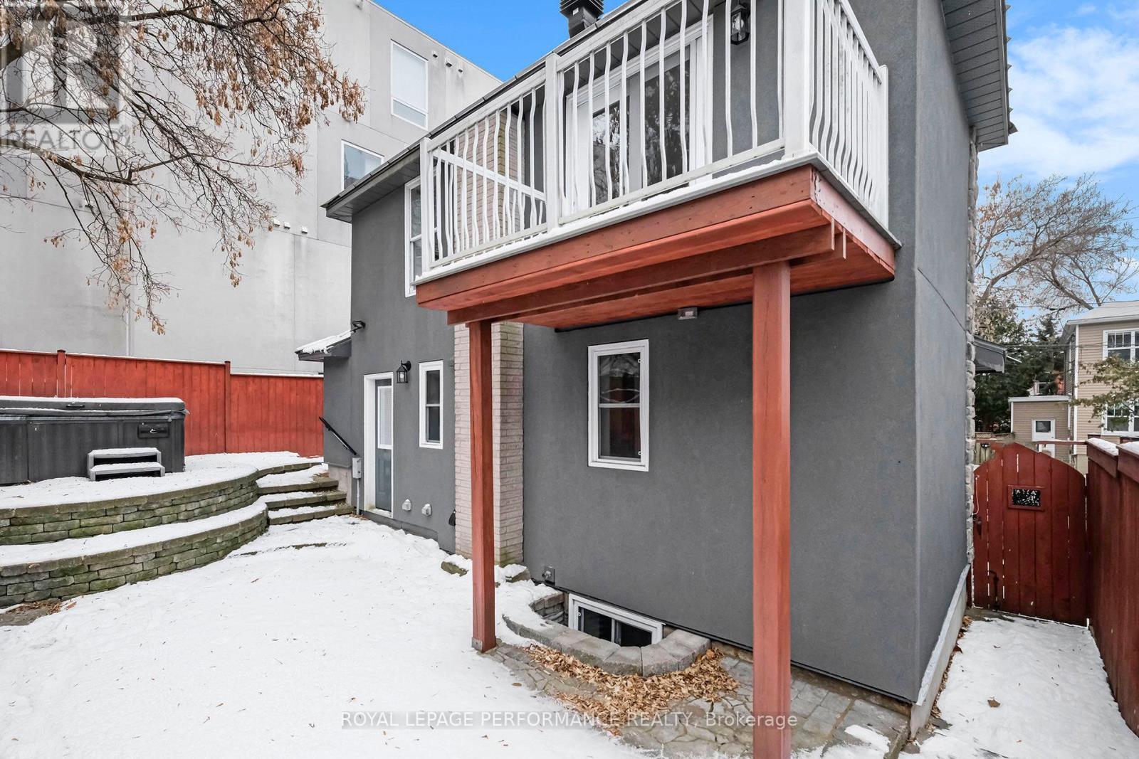 20 Perkins Street, Ottawa, ON - Outdoor With Exterior