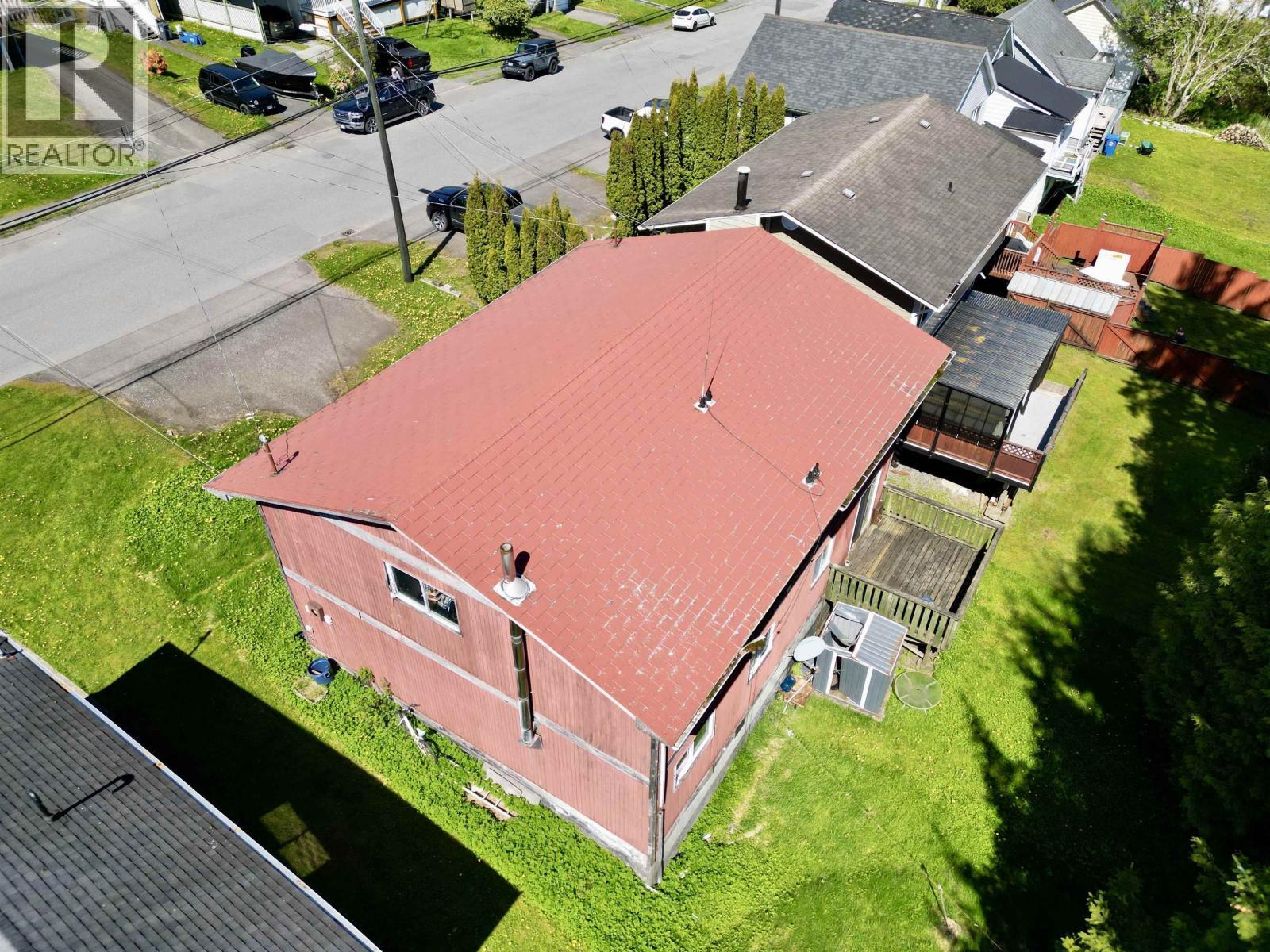 337 W 8Th Avenue, Prince Rupert, BC - Outdoor