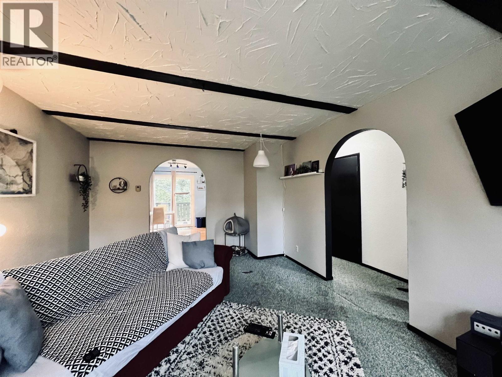 337 W 8Th Avenue, Prince Rupert, BC - Indoor