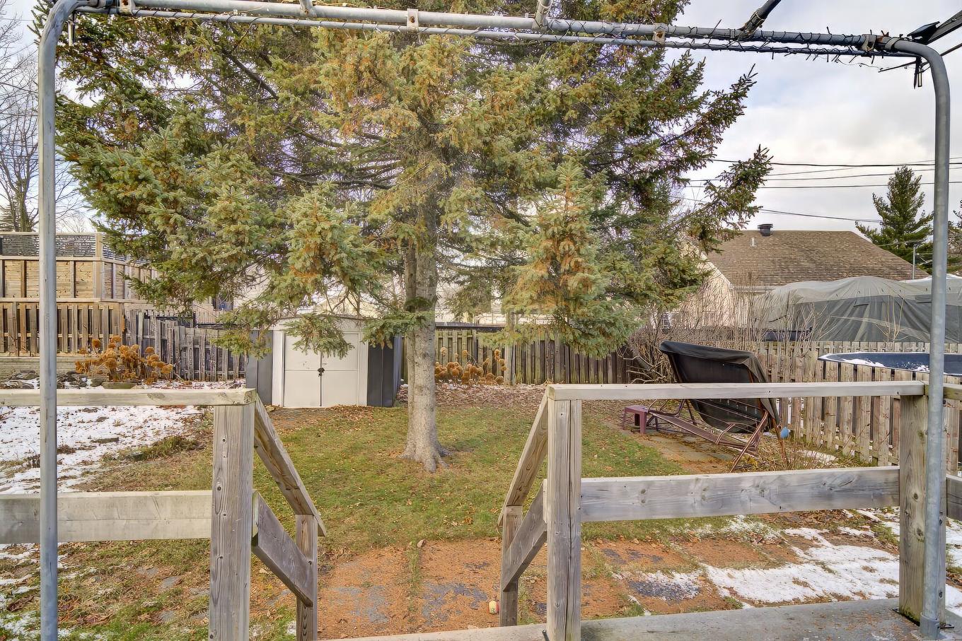 Cour - 202 27E Avenue, L'Île-Perrot, QC - Outdoor