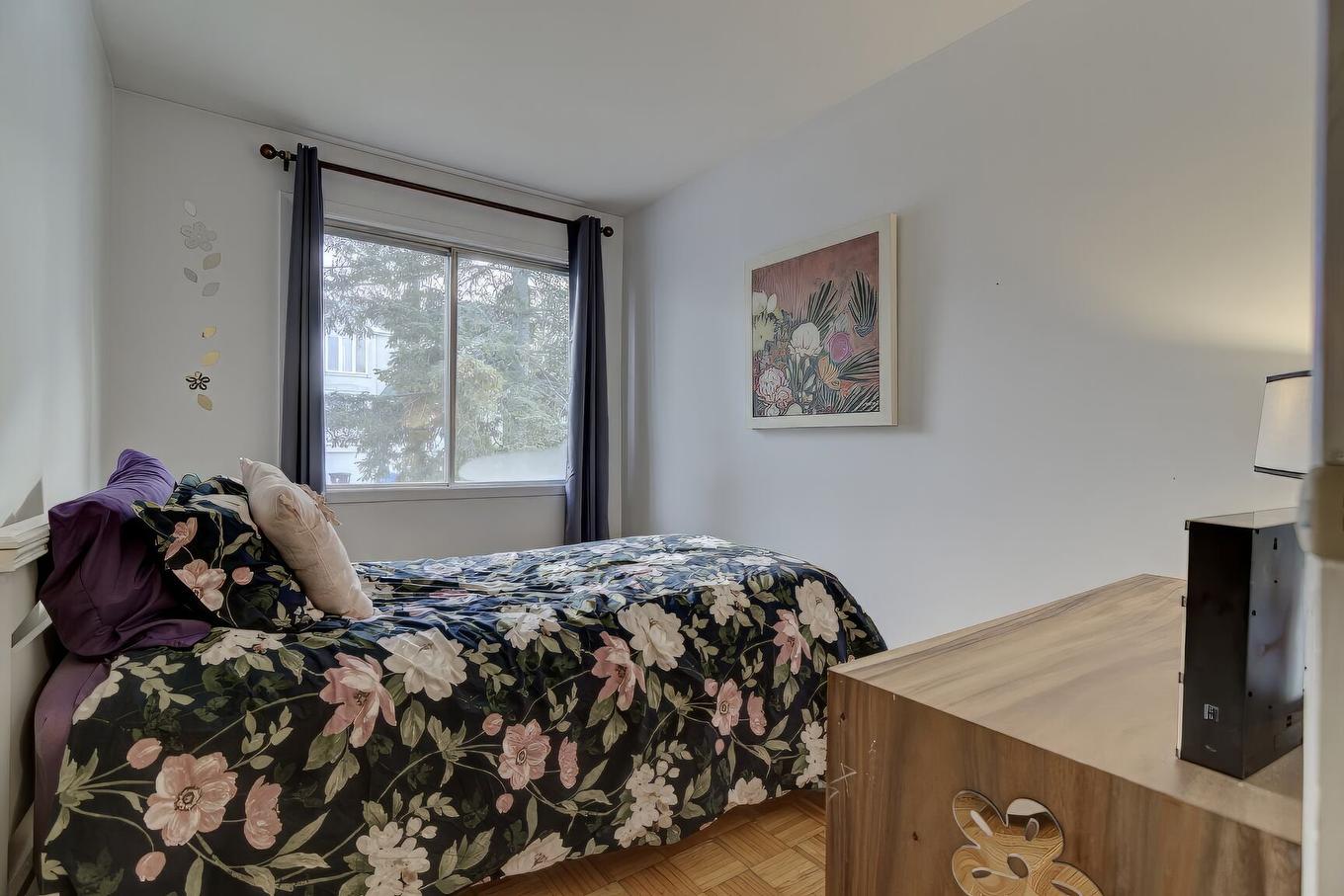 Chambre à coucher - 202 27E Avenue, L'Île-Perrot, QC - Indoor Photo Showing Bedroom