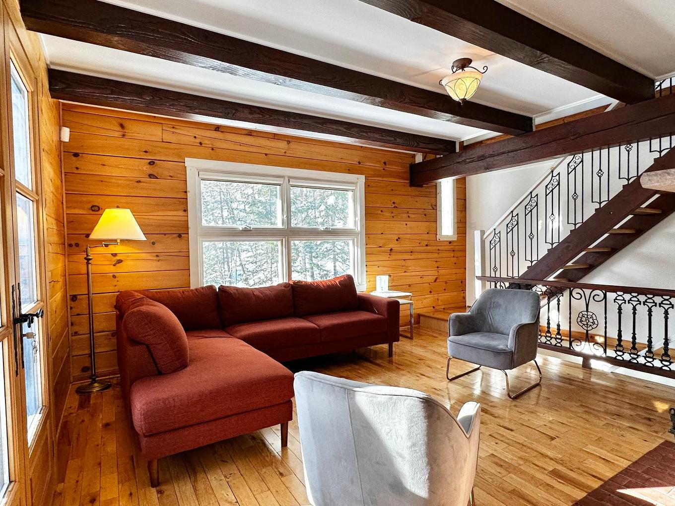 Living room - 2178 Ch. De La Gare, Val-Morin, QC - Indoor Photo Showing Living Room