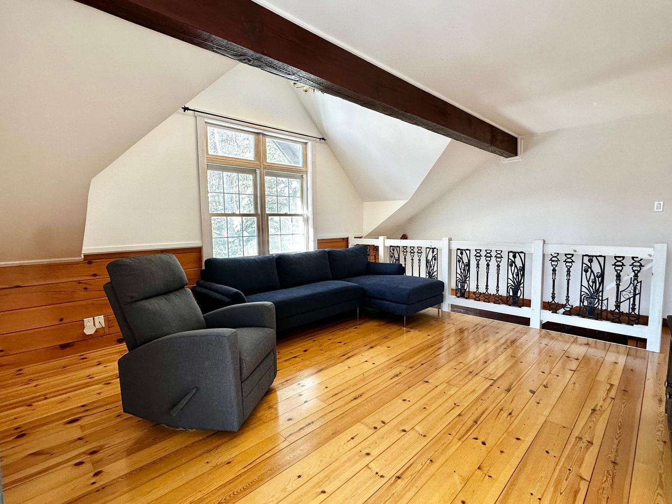 Family room - 2178 Ch. De La Gare, Val-Morin, QC - Indoor