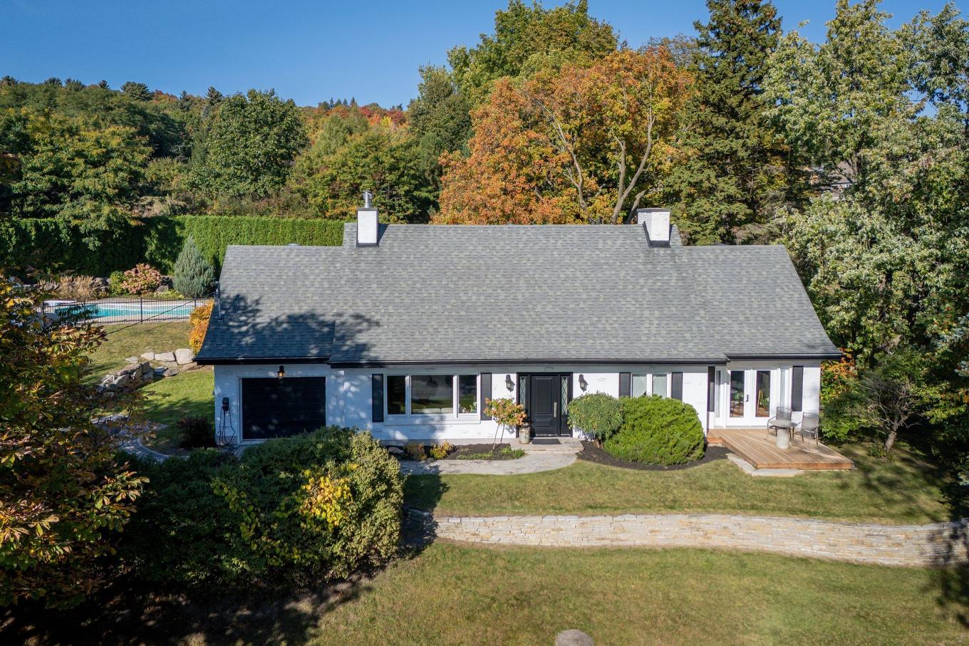 Façade - 1123 Ch. De La Montagne, Mont-Saint-Hilaire, QC - Outdoor