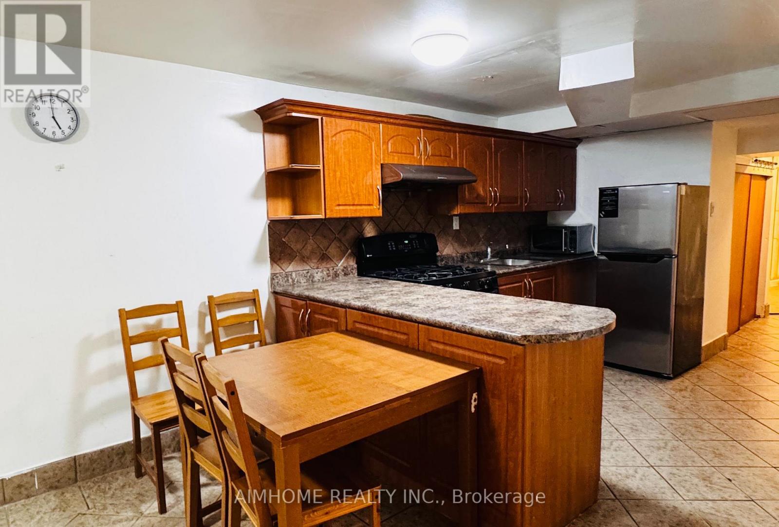 Lower - 96 Billington Crescent, Toronto, ON - Indoor Photo Showing Kitchen With Double Sink
