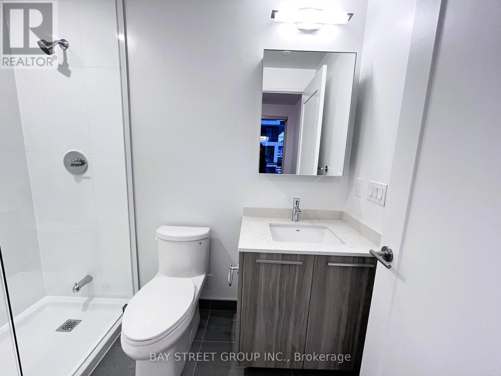 1111 - 65 Broadway Avenue, Toronto, ON - Indoor Photo Showing Bathroom