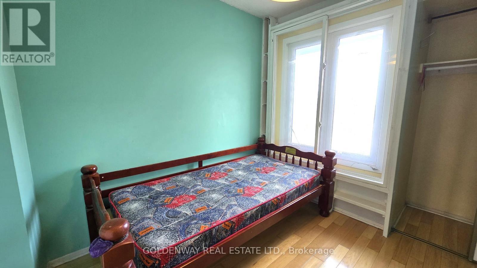 6-Upper Level - 2606 Midland Avenue, Toronto, ON - Indoor Photo Showing Bedroom