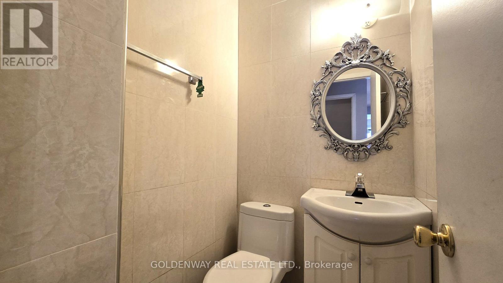 6-Upper Level - 2606 Midland Avenue, Toronto, ON - Indoor Photo Showing Bathroom