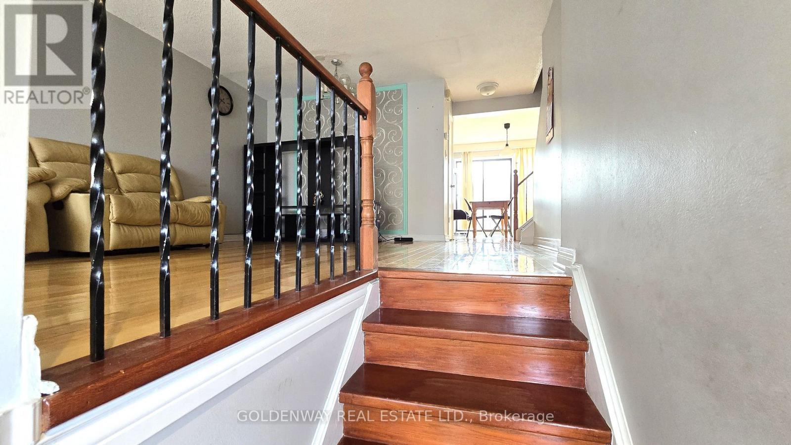 6-Upper Level - 2606 Midland Avenue, Toronto, ON - Indoor Photo Showing Other Room