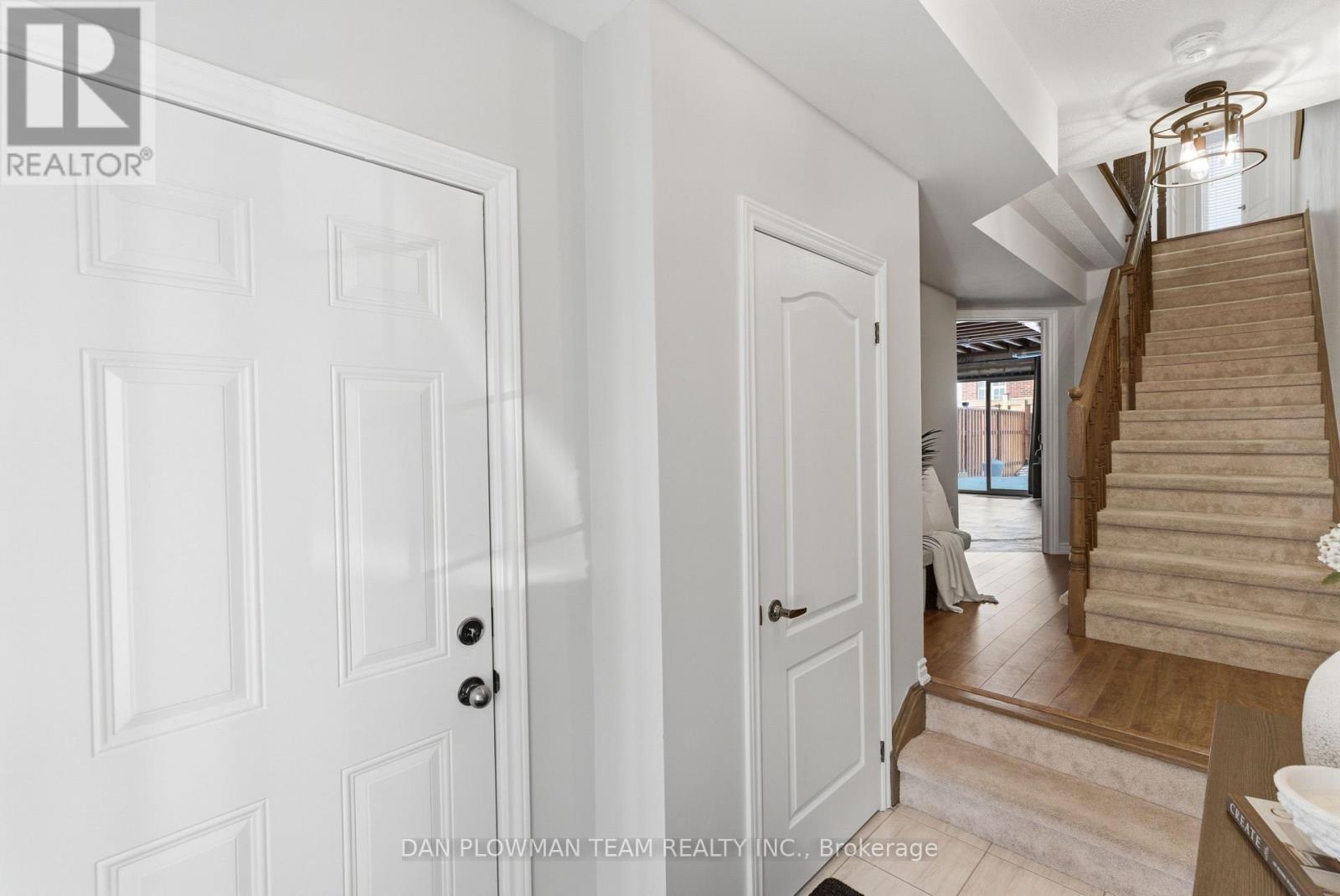 192 Honey Crisp Lane, Clarington, ON - Indoor Photo Showing Other Room