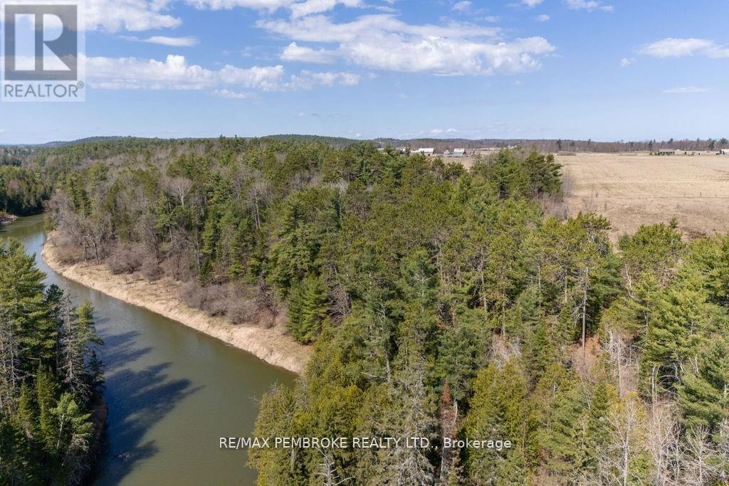 000 Humphries Road, Horton, ON