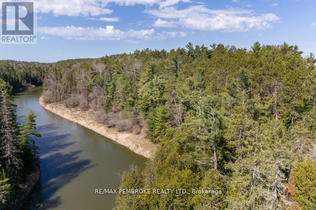 000 Humphries Road, Horton, ON