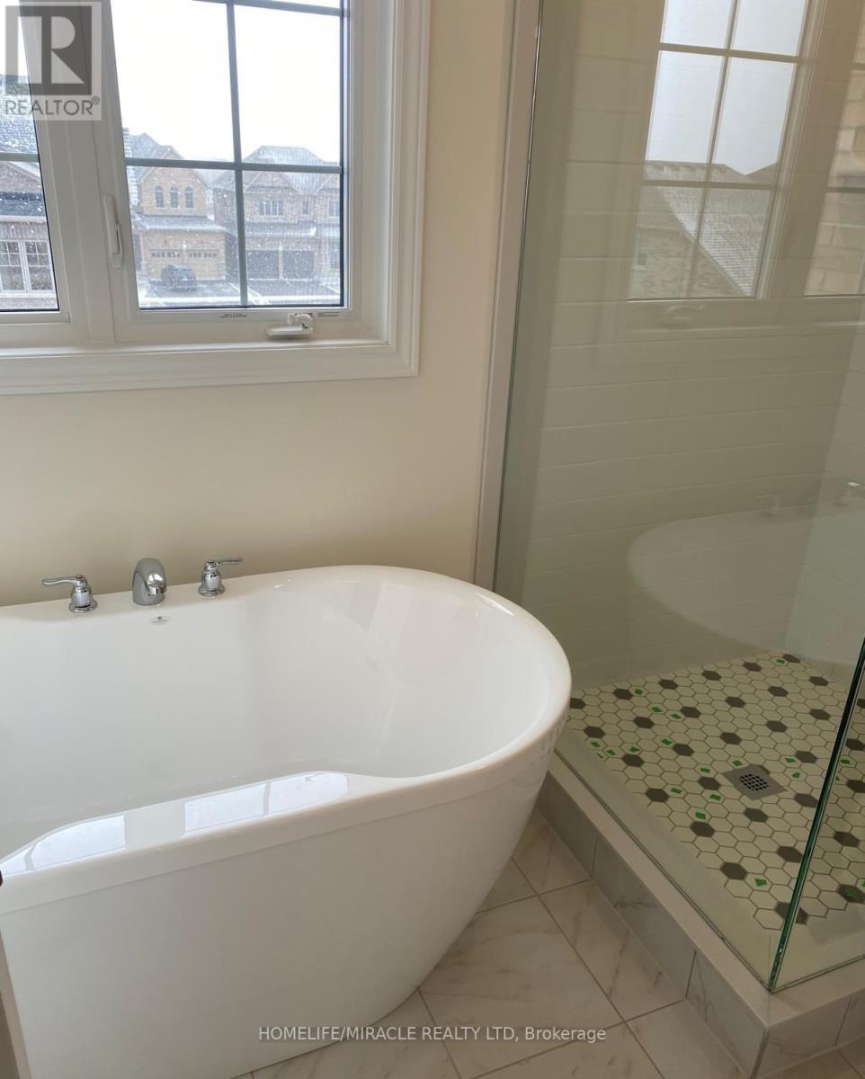 57 North Garden Boulevard, Scugog, ON - Indoor Photo Showing Bathroom