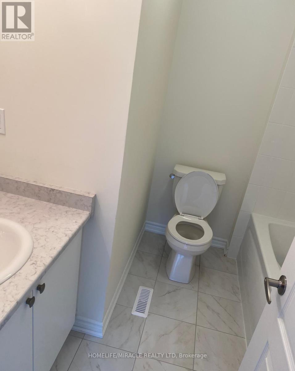 57 North Garden Boulevard, Scugog, ON - Indoor Photo Showing Bathroom