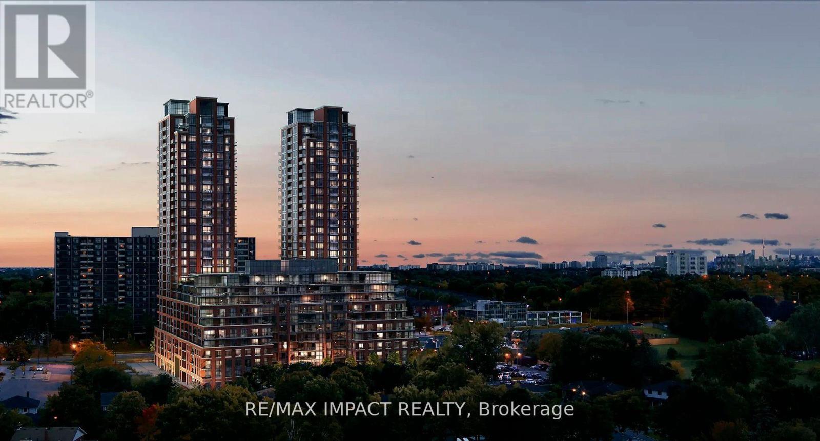 821 - 3270 Sheppard Avenue E, Toronto, ON - Outdoor With View