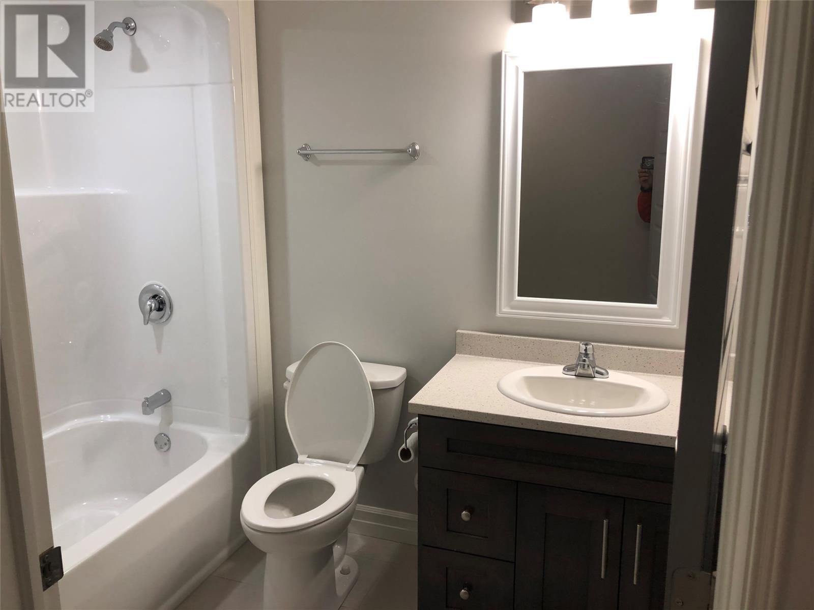 20 Macmar Lane, Conception Bay South, NL - Indoor Photo Showing Bathroom