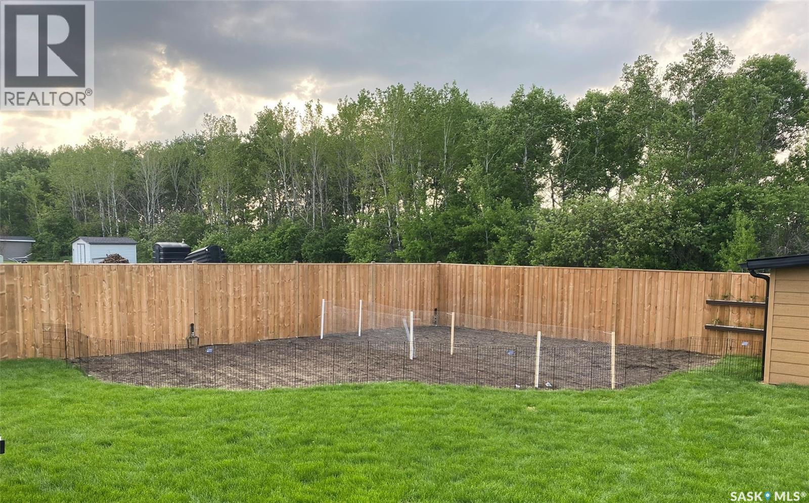 302 Coventry Crescent, Nipawin, SK - Outdoor