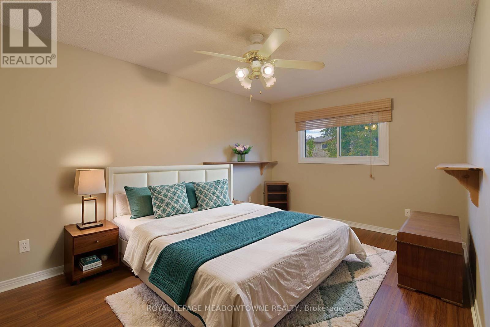 2374 Hargood Place, Mississauga, ON - Indoor Photo Showing Bedroom