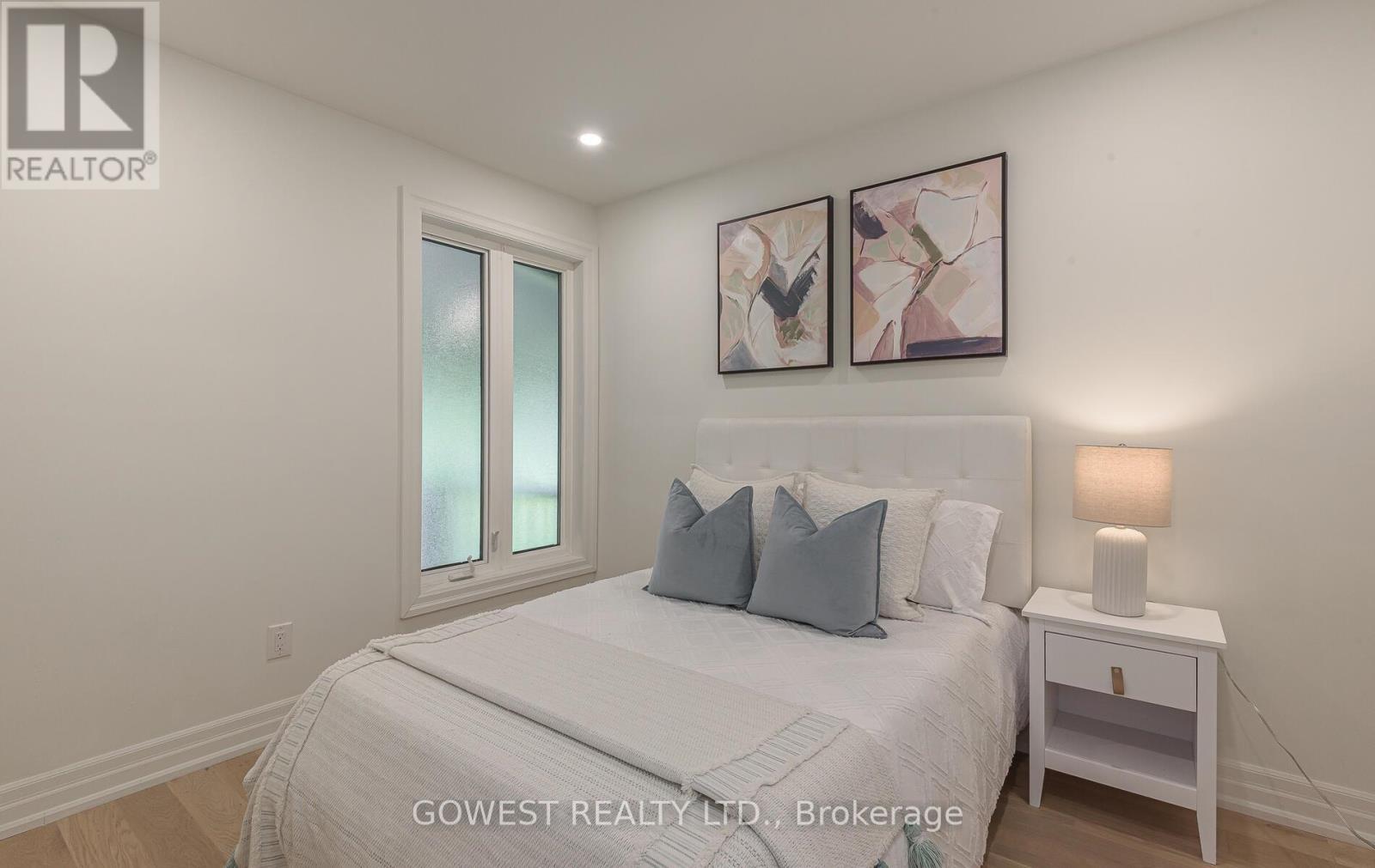 27 Hollister Road, Toronto, ON - Indoor Photo Showing Bedroom