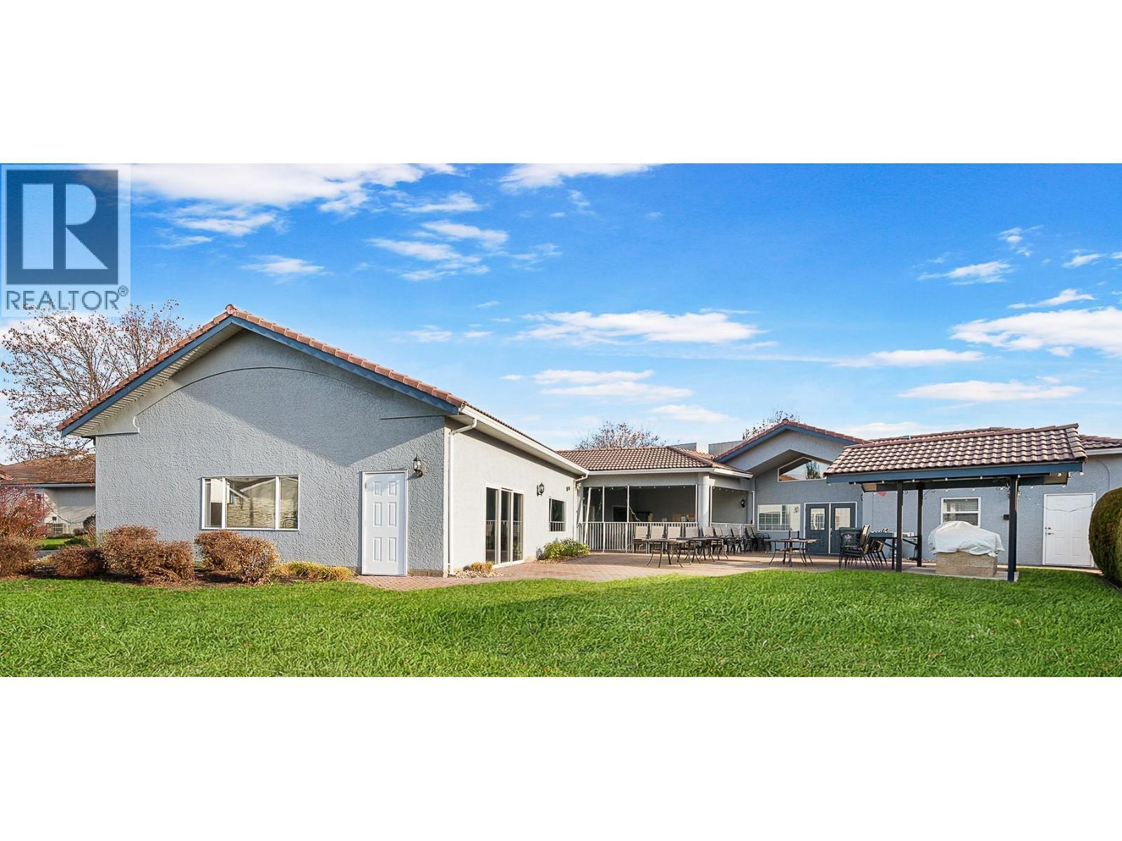 609 Truswell Road Unit# 105, Kelowna, BC - Outdoor