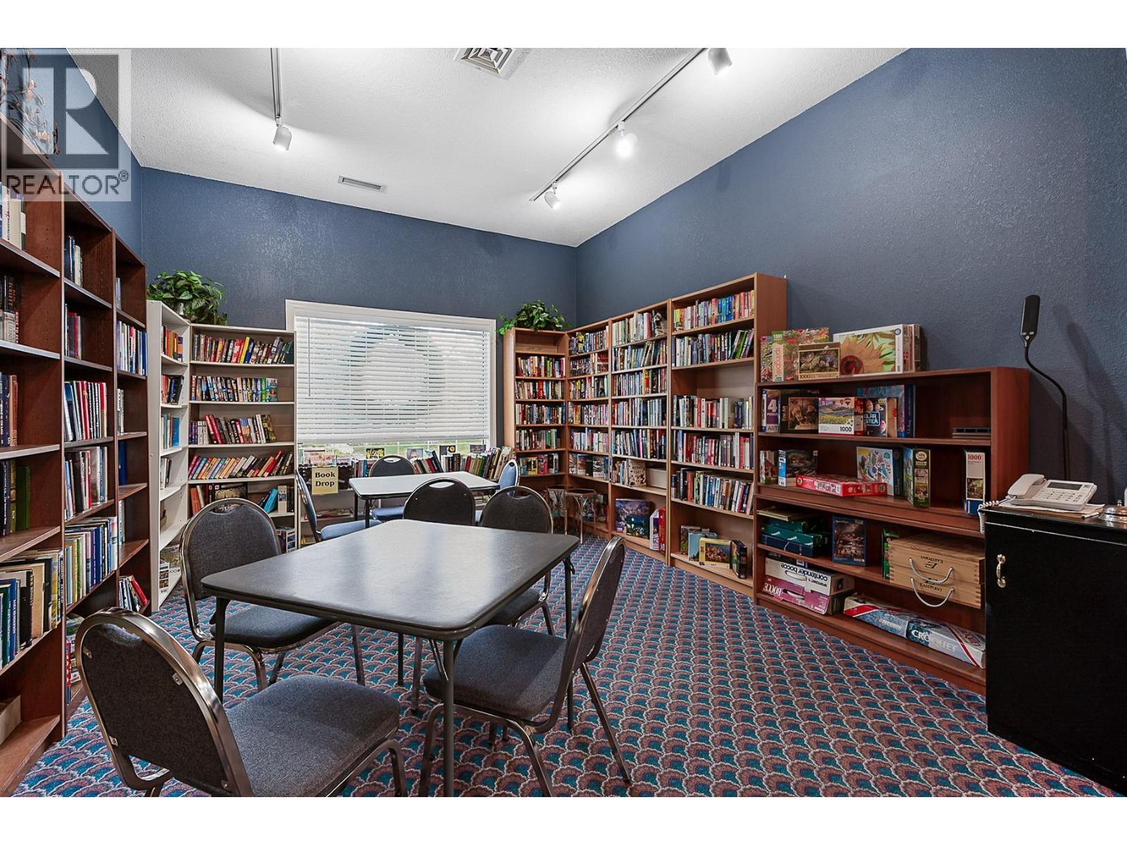 Club House - 609 Truswell Road Unit# 105, Kelowna, BC - Indoor Photo Showing Office