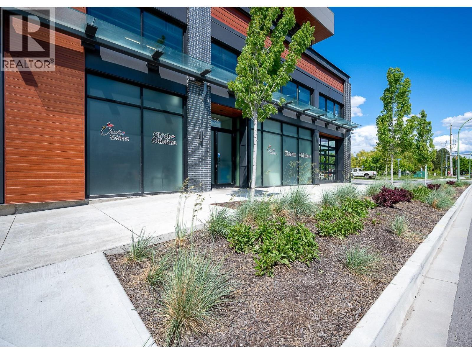 Walking Distance - 609 Truswell Road Unit# 105, Kelowna, BC - Outdoor