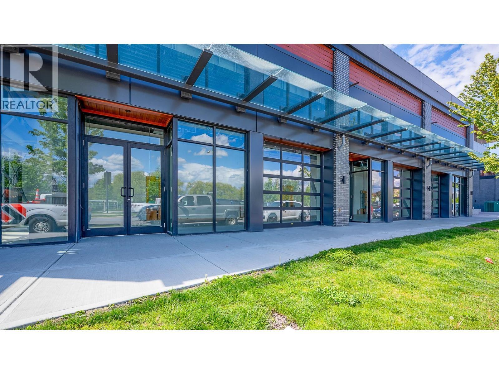 609 Truswell Road Unit# 105, Kelowna, BC - Outdoor