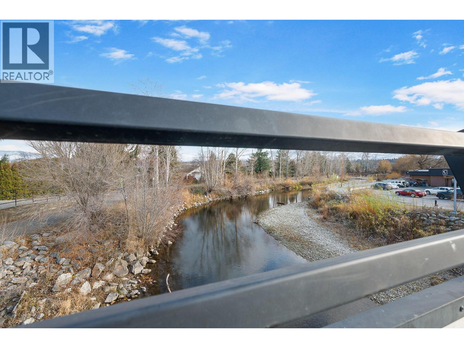 Beautiful location - 609 Truswell Road Unit# 105, Kelowna, BC - Outdoor With View