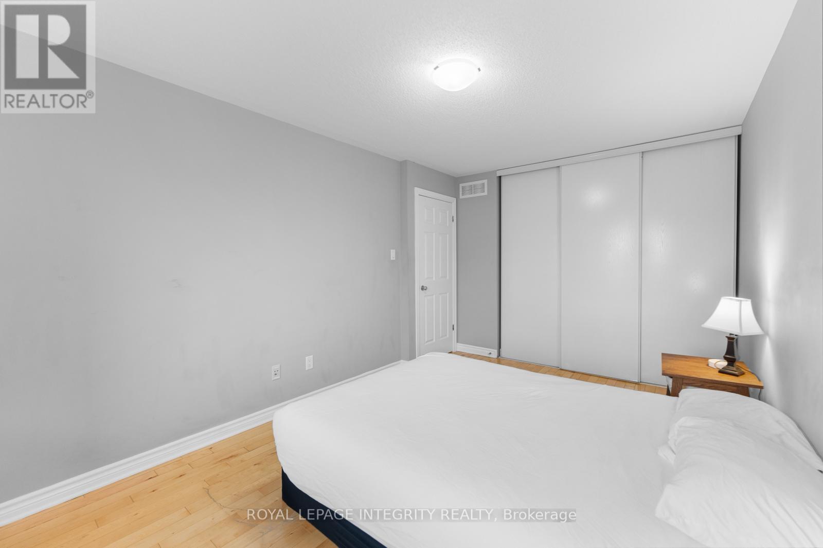 410 Goldenbrook Way, Ottawa, ON - Indoor Photo Showing Bedroom