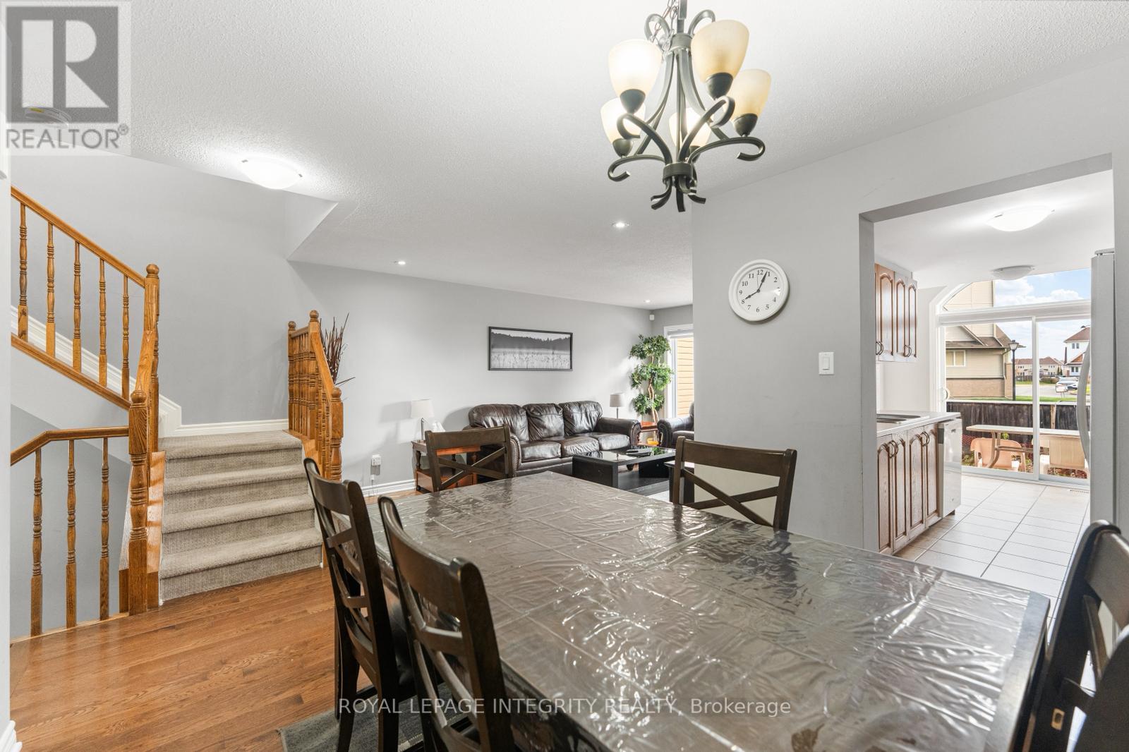 410 Goldenbrook Way, Ottawa, ON - Indoor Photo Showing Dining Room