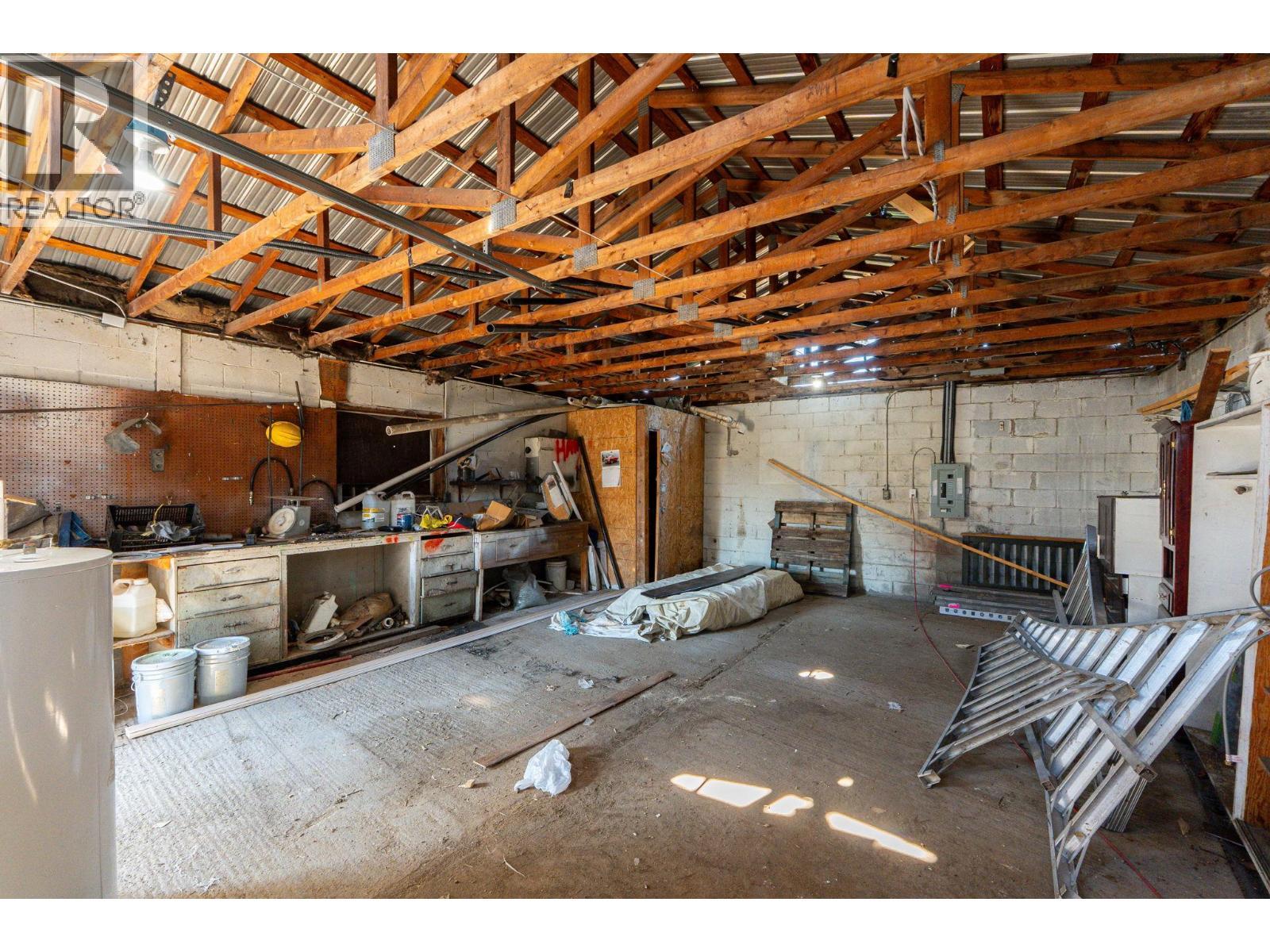 7337 Highway 97, Oliver, BC