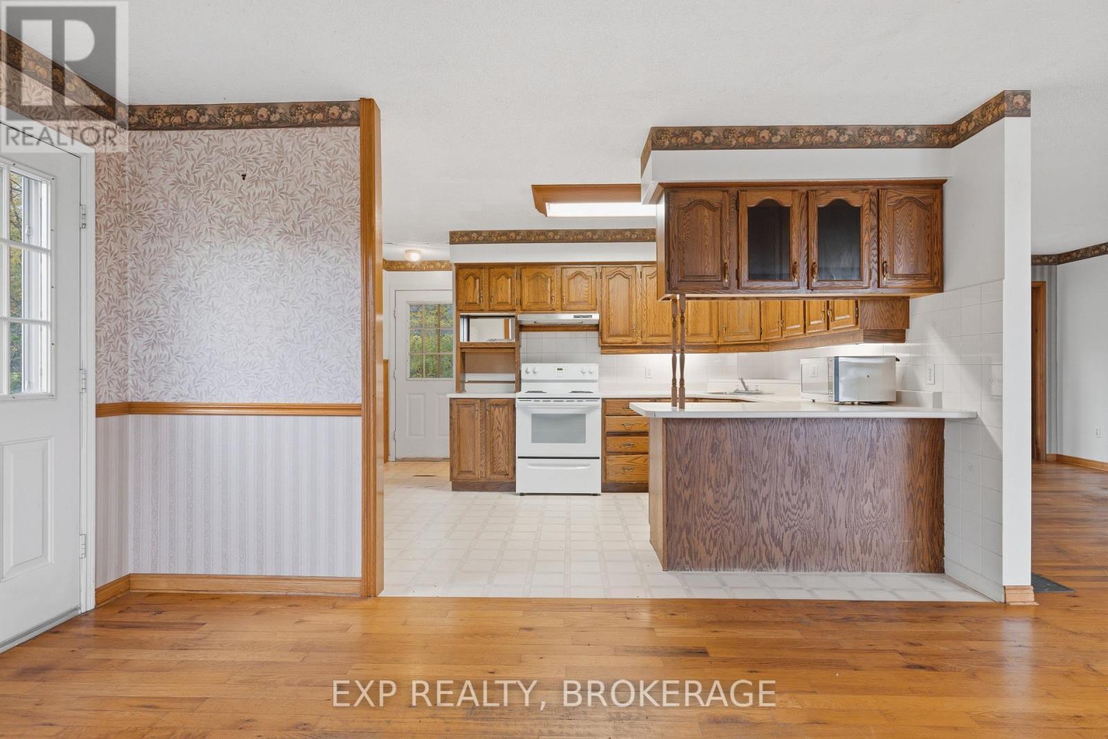 6392 Perth Road, Frontenac (Frontenac South), ON - Indoor Photo Showing Kitchen