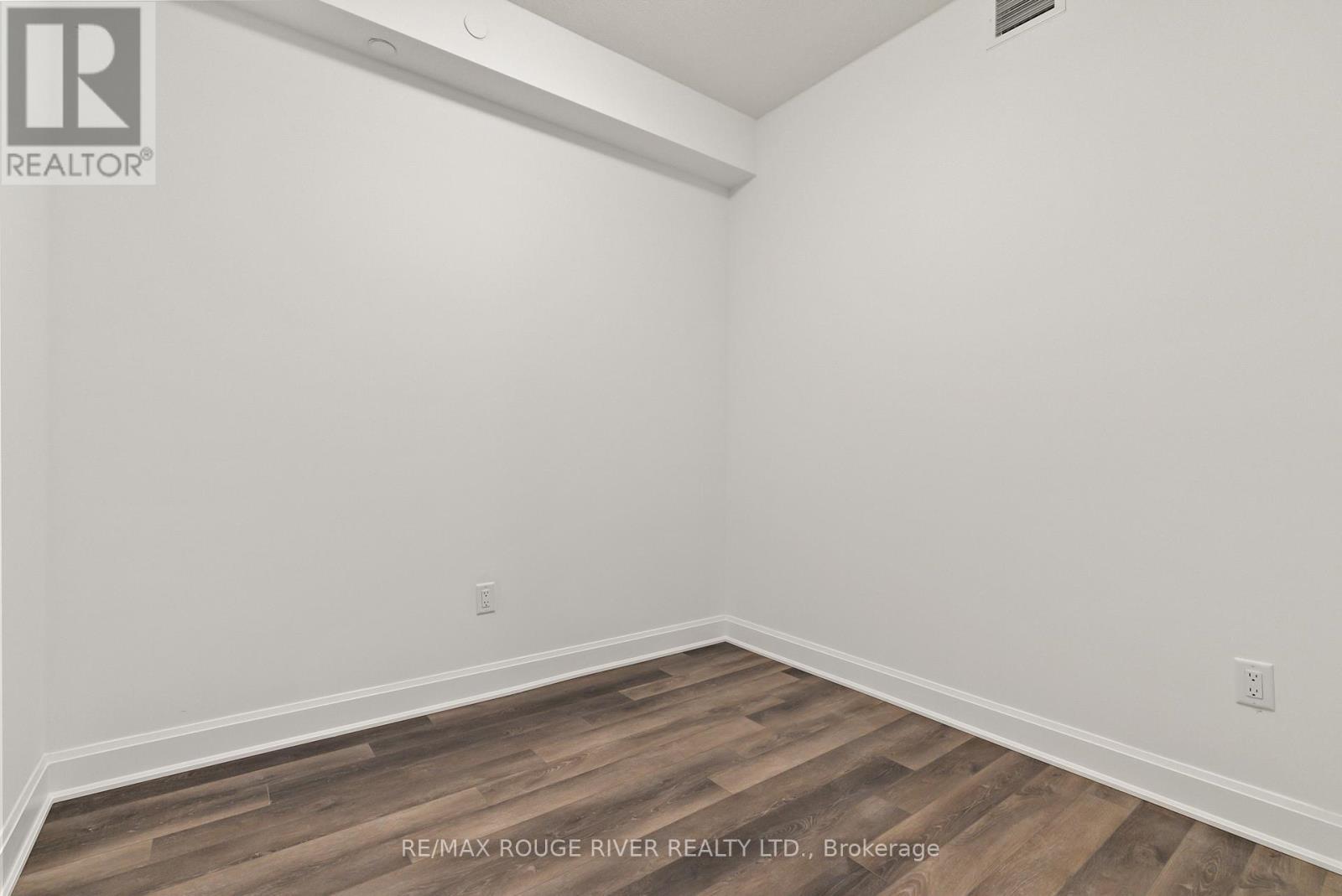 117 - 50 Lakebreeze Drive, Clarington (Newcastle), ON - Indoor Photo Showing Other Room