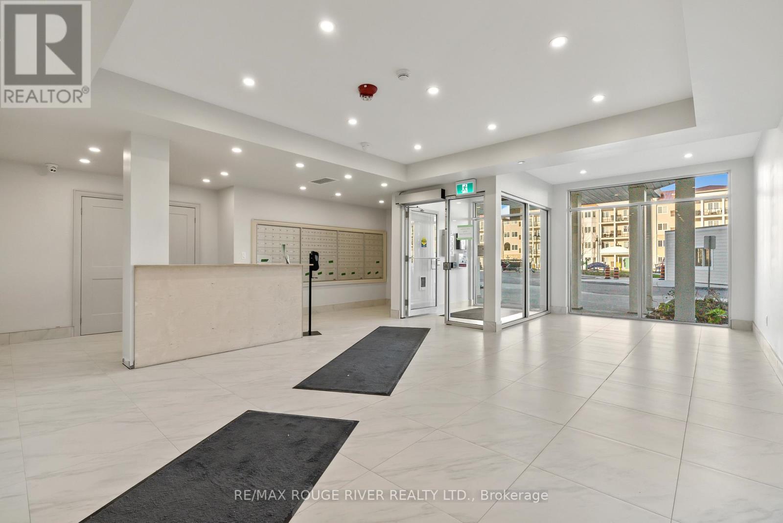 117 - 50 Lakebreeze Drive, Clarington (Newcastle), ON - Indoor Photo Showing Other Room