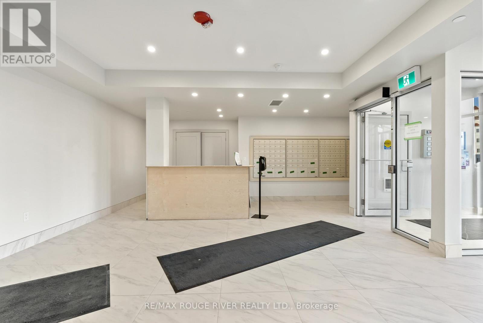 117 - 50 Lakebreeze Drive, Clarington (Newcastle), ON - Indoor Photo Showing Other Room