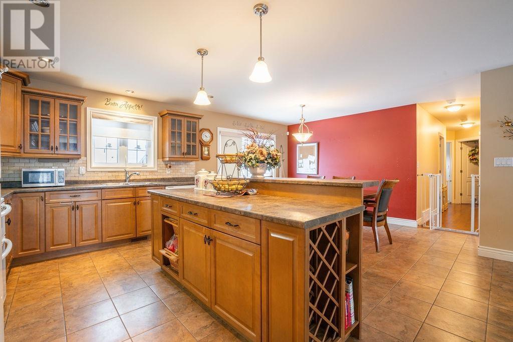 95 Beaumont Ave, Sault Ste. Marie, ON - Indoor Photo Showing Kitchen