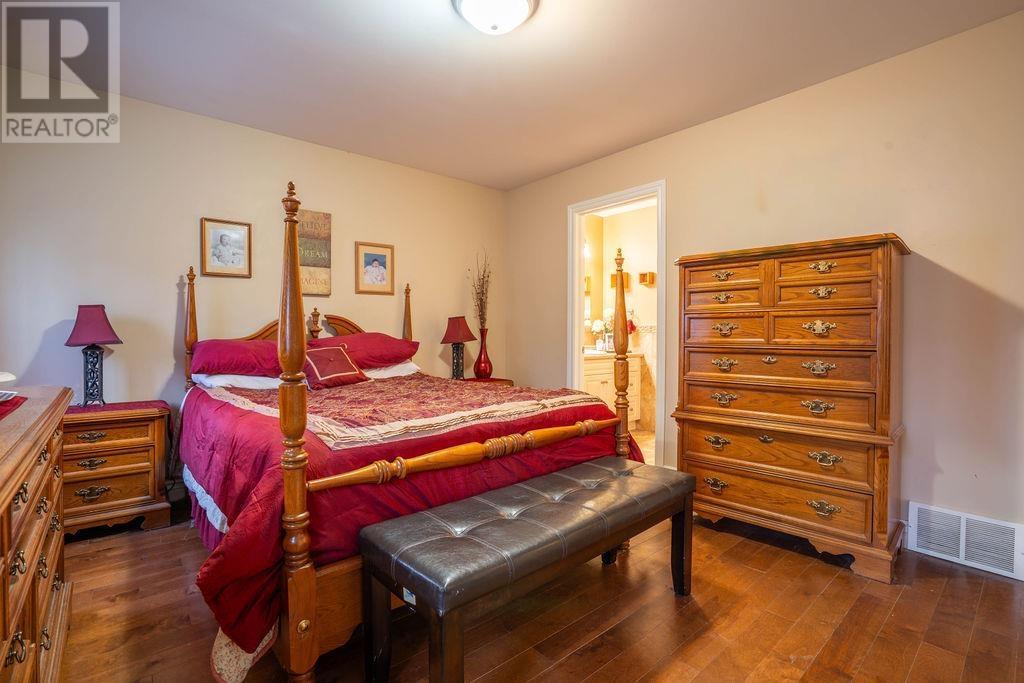 95 Beaumont Ave, Sault Ste. Marie, ON - Indoor Photo Showing Bedroom